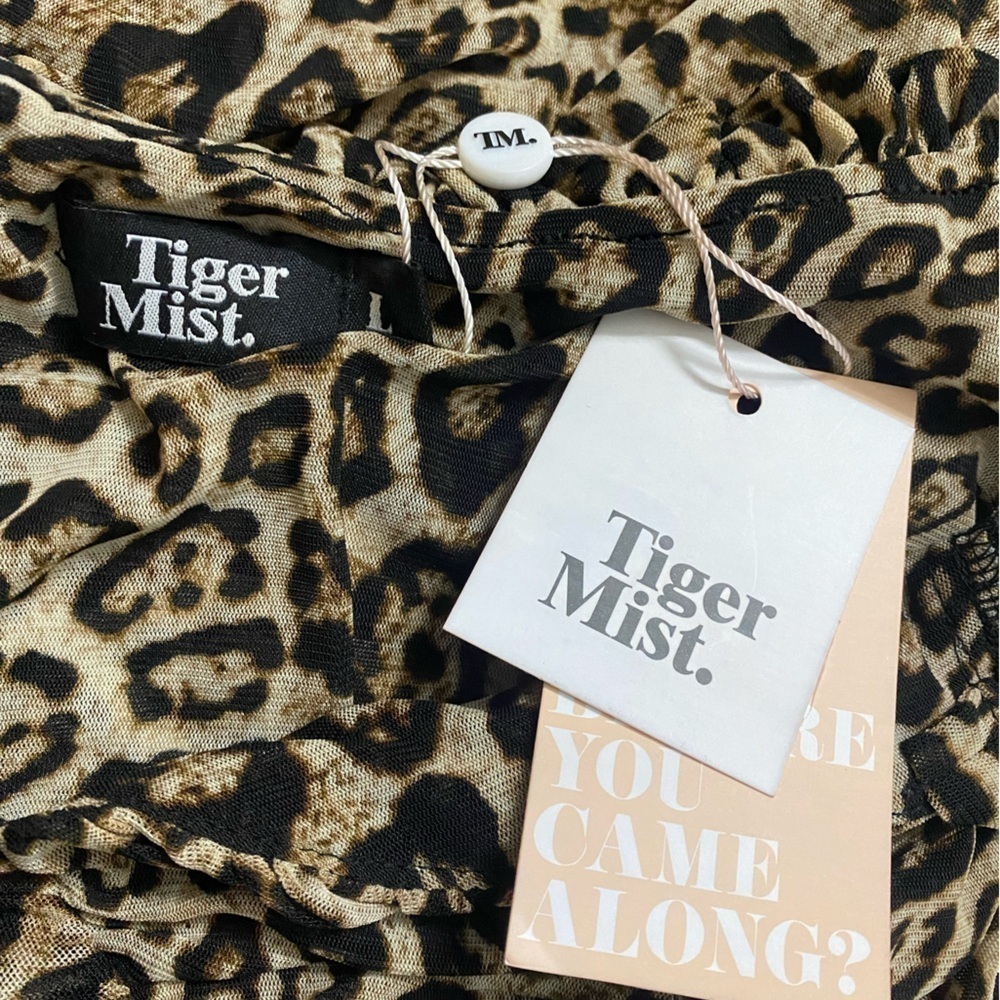 🆕Tiger Mist - Toronto leopard print ruched mini dress - Picture 8 of 10